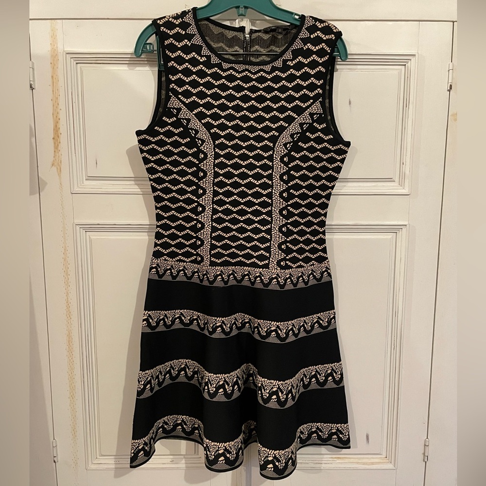 BCBG Maxazria knit dress (Size M) (Black)